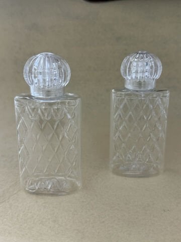 Desenli Kristal Kapaklı Plastik Şişe