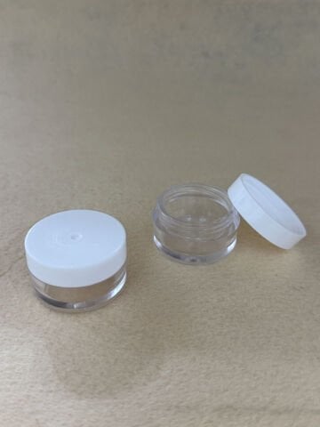 Mika Kremlik Beyaz Kapaklı 5ml Kapasiteli